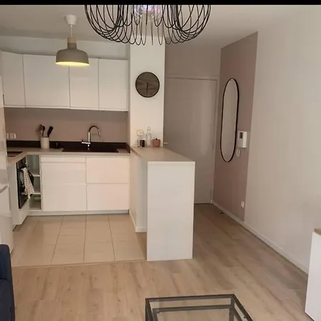 Martinez2025 Montreuil (Seine-Saint-Denis)